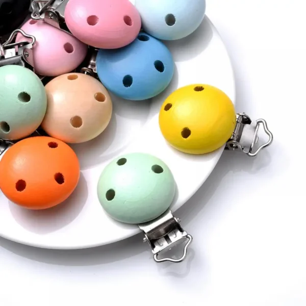 5Pcs/Lot 10 Colors 30mm Baby DIY Nipple Chain Essential Accessories Round Wood Pacifier Clip for Baby Safe Teething Jewelry - Image 4